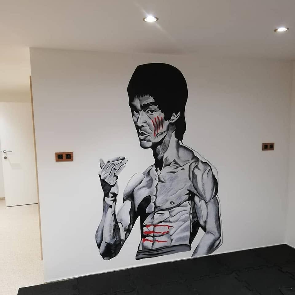 Bruce Lee — Home Gym